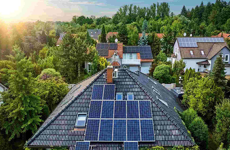 Was ist ein Hybrid-Solarwechselrichter und wie funktioniert er?