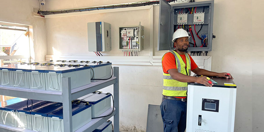 65 kW netzunabhängiges Solarsystem für Fabrik in Simbabwe